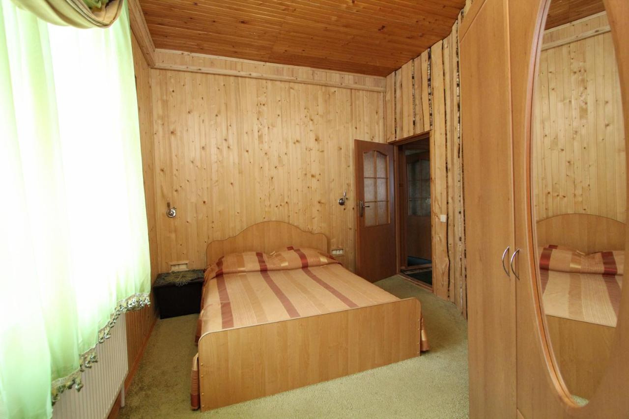 Complex "Shum Lisu" Apartment Tatariv Ngoại thất bức ảnh